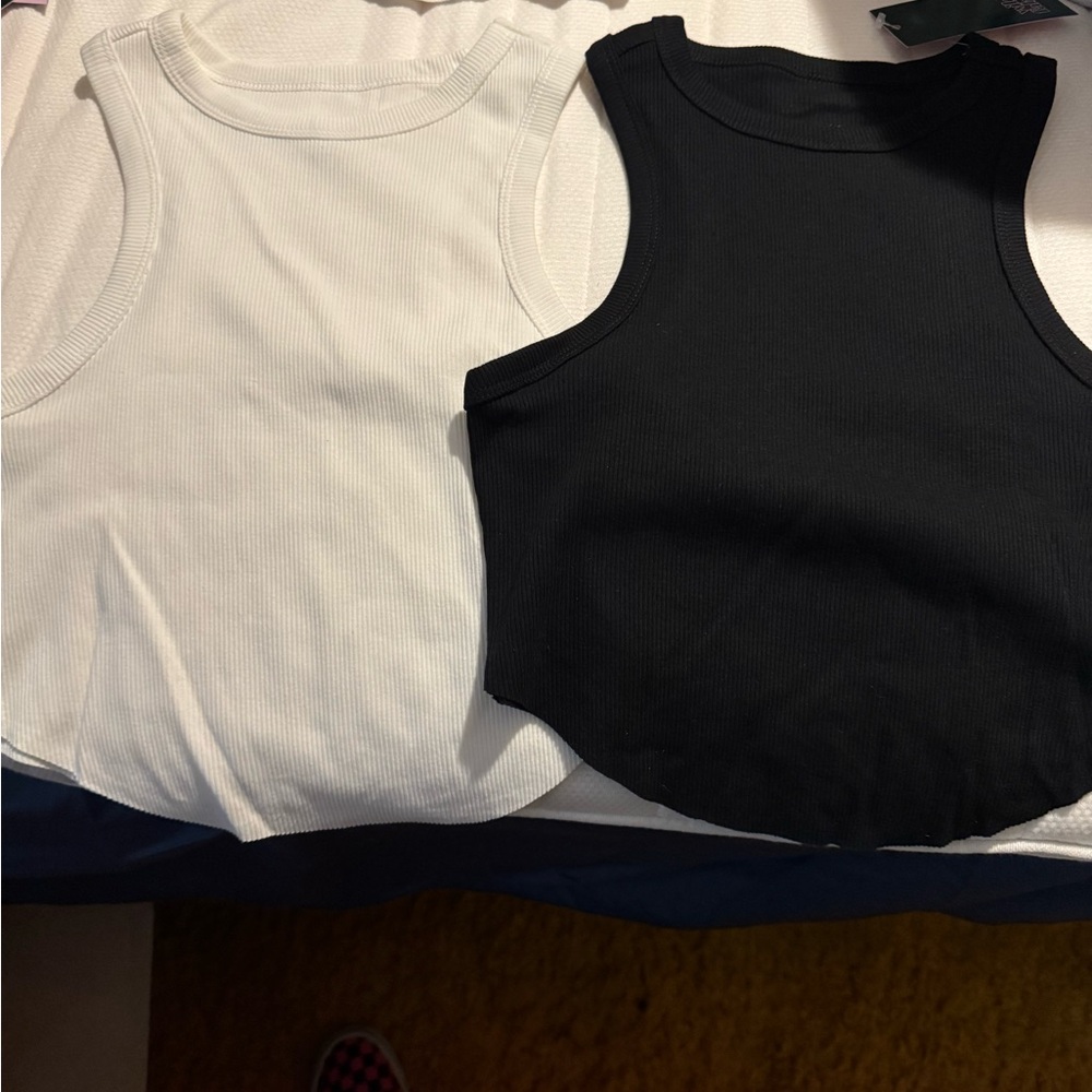 Wild Fable Junior - Black and White ribbed crop top 2 pack